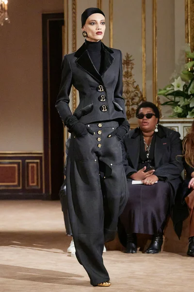 Look 5